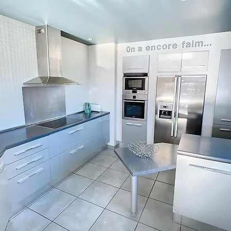 Grande Maison De Villa